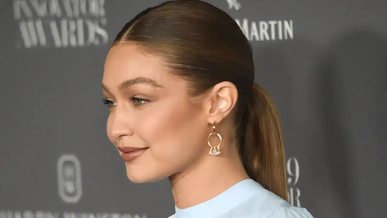 Sleek-Zopf perfekt stylen - So gelingt der elegante Look