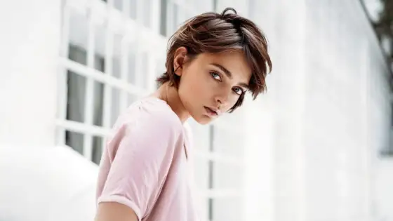 Langer Pixie Cut: Wem steht er wirklich & wie stylt man ihn?